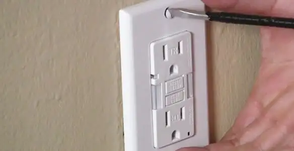 gfc outlets service securing and mounting ground fault circuit interrupter outlet by certified electricians in Fresno, CA